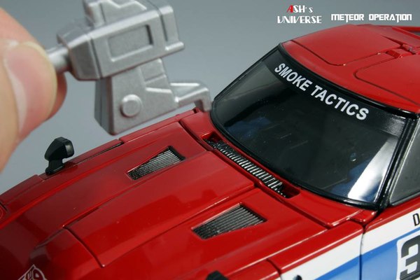 More Transformers New Masterpiece MP 19 Smokescreen Unboxing Up Close And Personal Image  (20 of 41)